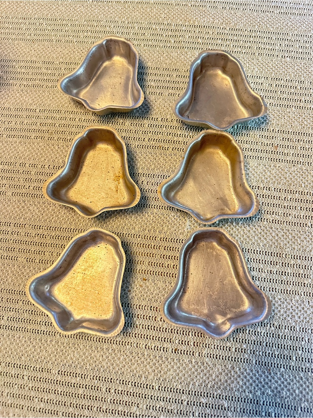Vintage Aluminum Bell Baking Molds Set of 6 Christmas Cake Jello 3 Inch